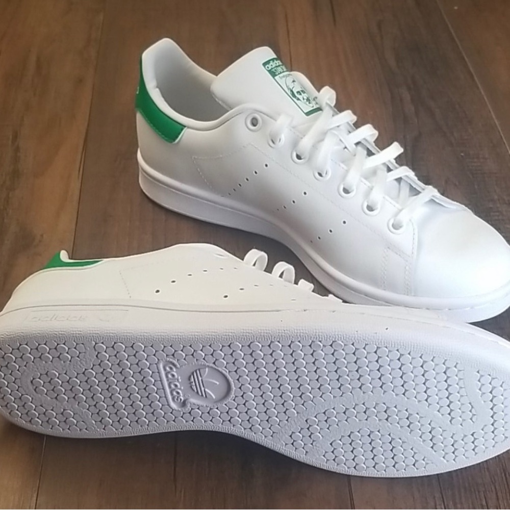 NIB Stan Smith’s - Picture 4 of 4